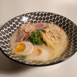 Ramen tonkotsu - plat à déguster chaud